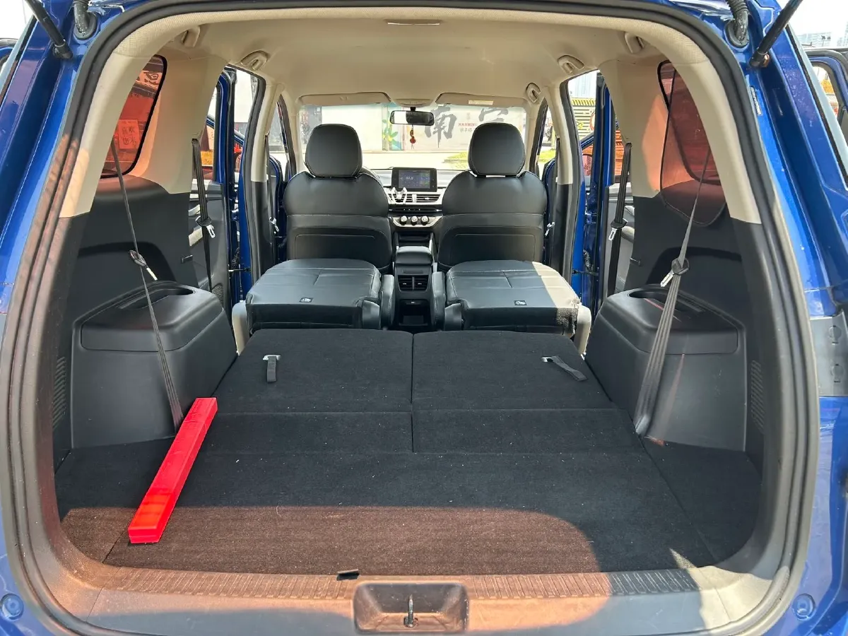 2019 BaoJun 360 1.5L 105HP L4 6MT,autocango,china used car exporter,china ev exporter,chinese used car exporter,chinese used ev exporter