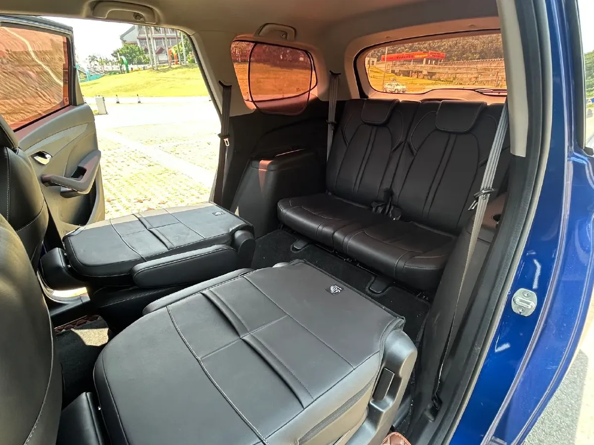 2019 BaoJun 360 1.5L 105HP L4 6MT,autocango,china used car exporter,china ev exporter,chinese used car exporter,chinese used ev exporter