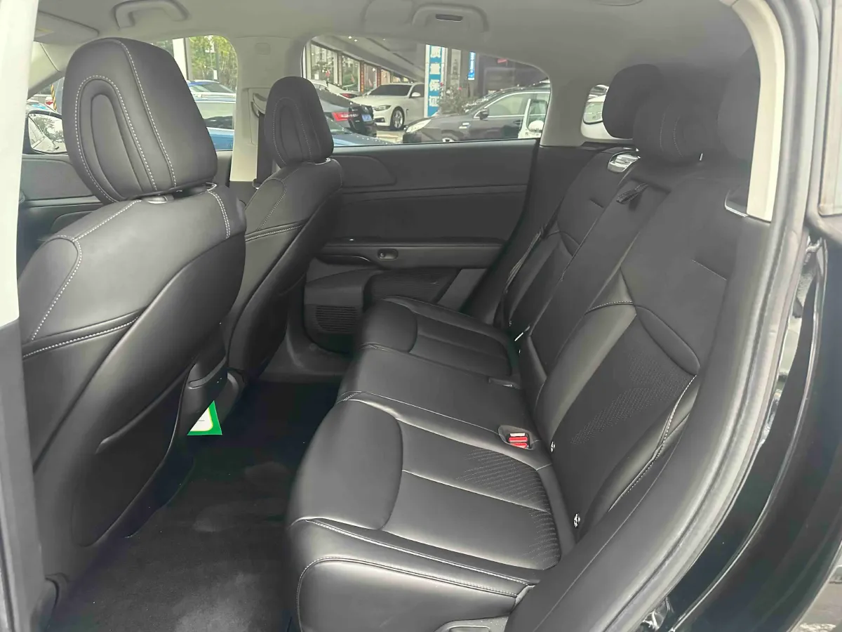 2024 Xpeng G6 BEV 66KWH,autocango,china used car exporter,china ev exporter,chinese used car exporter,chinese used ev exporter