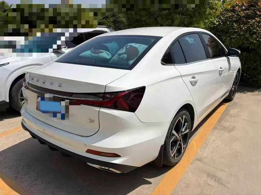 2023 Roewe i5 1.5L 129HP L4 CVT,autocango,china used car exporter,china ev exporter,chinese used car exporter,chinese used ev exporter