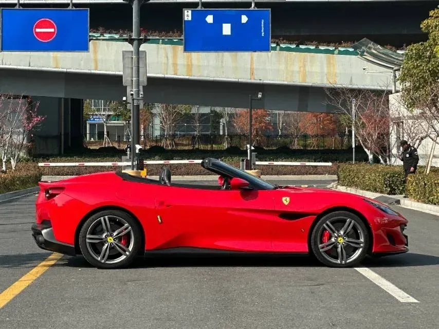 2018 Ferrari Portofino 3.9T 600HP V8 7DCT,autocango,china used car exporter,china ev exporter,chinese used car exporter,chinese used ev exporter