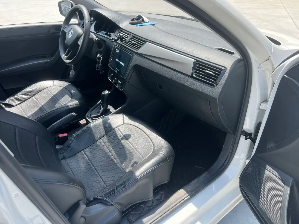 2020 DongFeng Aeolus YiXuan 1.5T 150HP L4 6DCT,autocango,china used car exporter,china ev exporter,chinese used car exporter,chinese used ev exporter