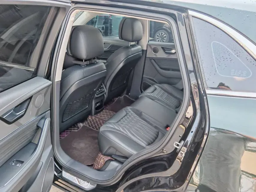 2023 HongQi HS5 2.0T 252HP L4 8AT,autocango,china used car exporter,china ev exporter,chinese used car exporter,chinese used ev exporter