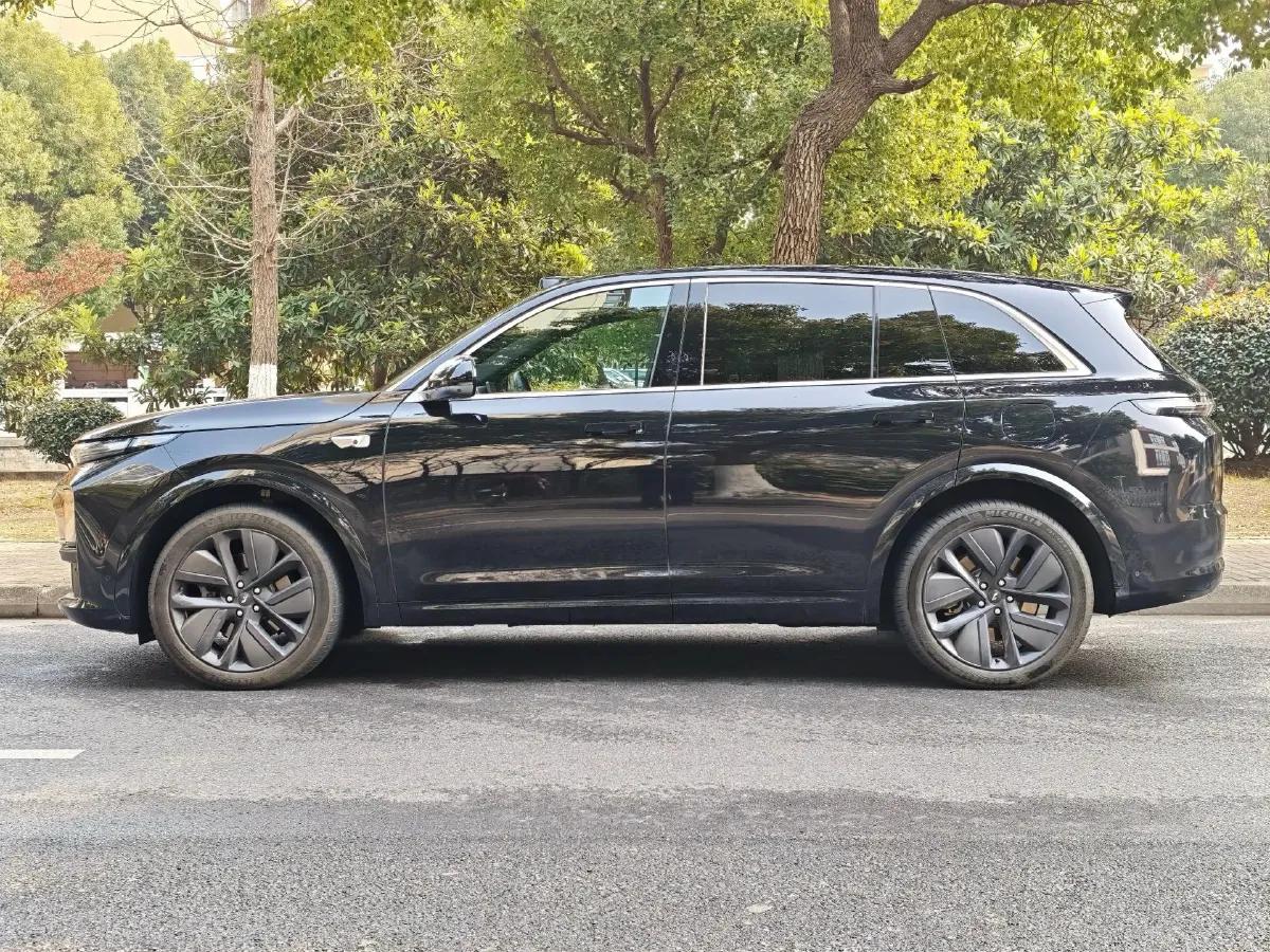 2023 Li L7 Range Extended 154HP REEV 40.9KWH,autocango,china used car exporter,china ev exporter,chinese used car exporter,chinese used ev exporter