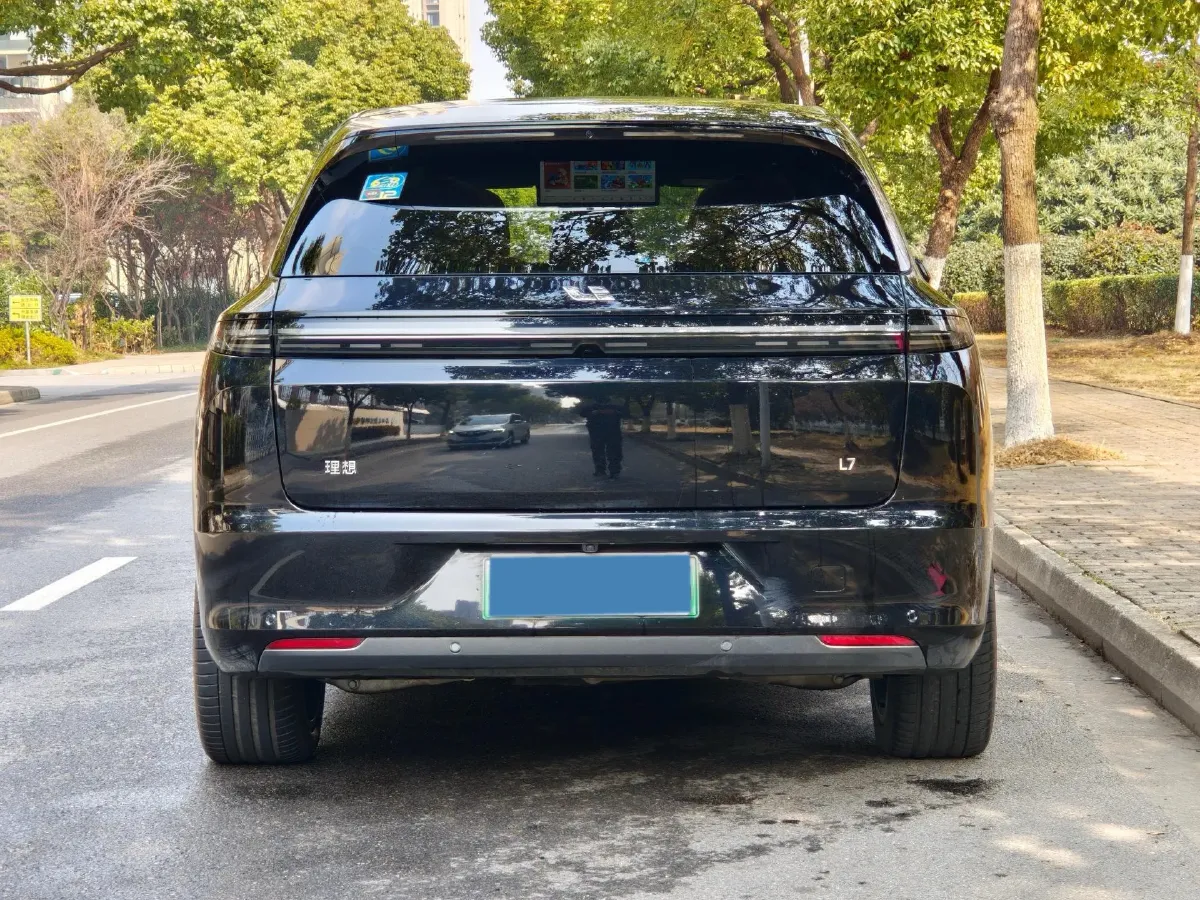 2023 Li L7 Range Extended 154HP REEV 40.9KWH,autocango,china used car exporter,china ev exporter,chinese used car exporter,chinese used ev exporter