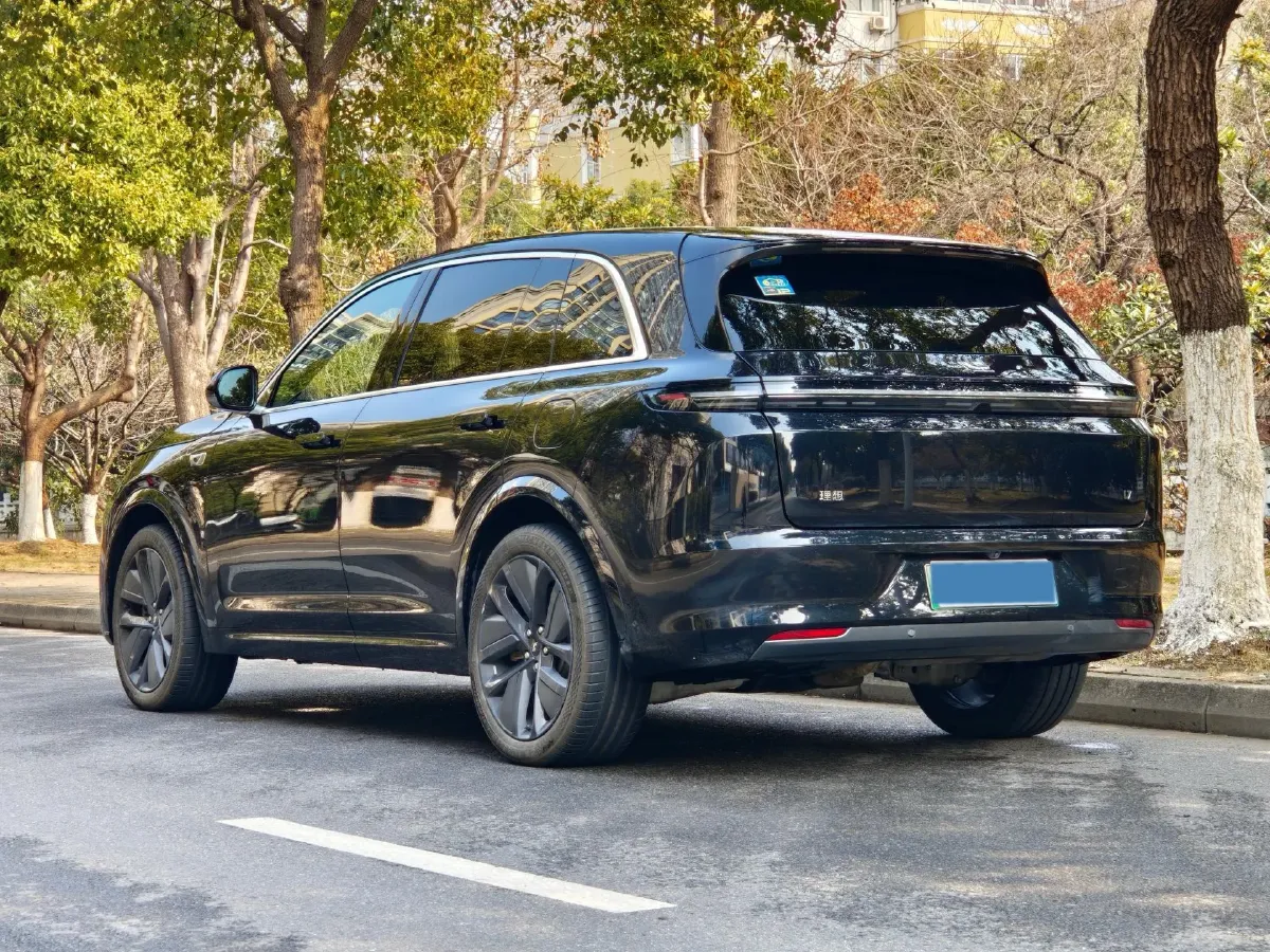 2023 Li L7 Range Extended 154HP REEV 40.9KWH,autocango,china used car exporter,china ev exporter,chinese used car exporter,chinese used ev exporter