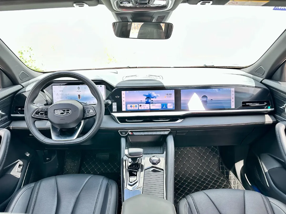 2024 Geely Monjaro 2.0T 218HP L4 7DCT,autocango,china used car exporter,china ev exporter,chinese used car exporter,chinese used ev exporter