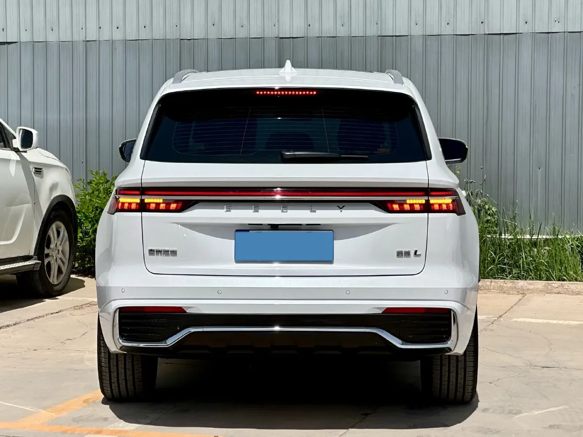 2024 Geely Monjaro 2.0T 218HP L4 7DCT,autocango,china used car exporter,china ev exporter,chinese used car exporter,chinese used ev exporter