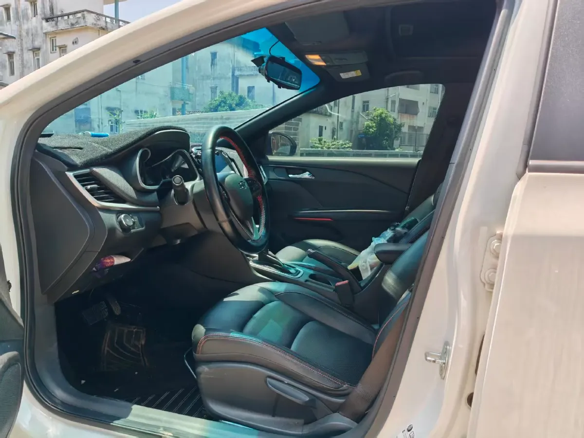 2020 Chevrolet Monza 1.3T 163HP L3 6AT,autocango,china used car exporter,china ev exporter,chinese used car exporter,chinese used ev exporter