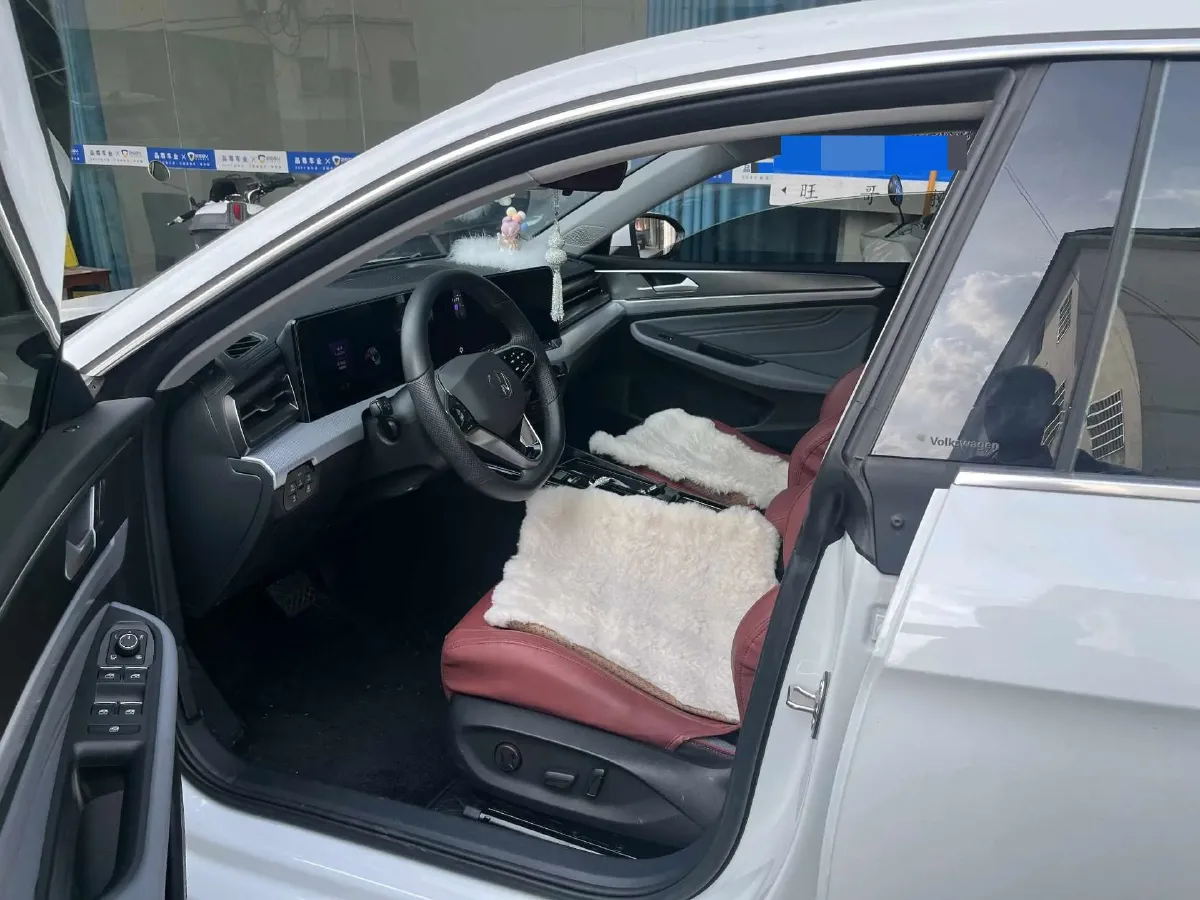 2024 Volkswagen Lamando 1.4T 150HP L4 7DCT,autocango,china used car exporter,china ev exporter,chinese used car exporter,chinese used ev exporter