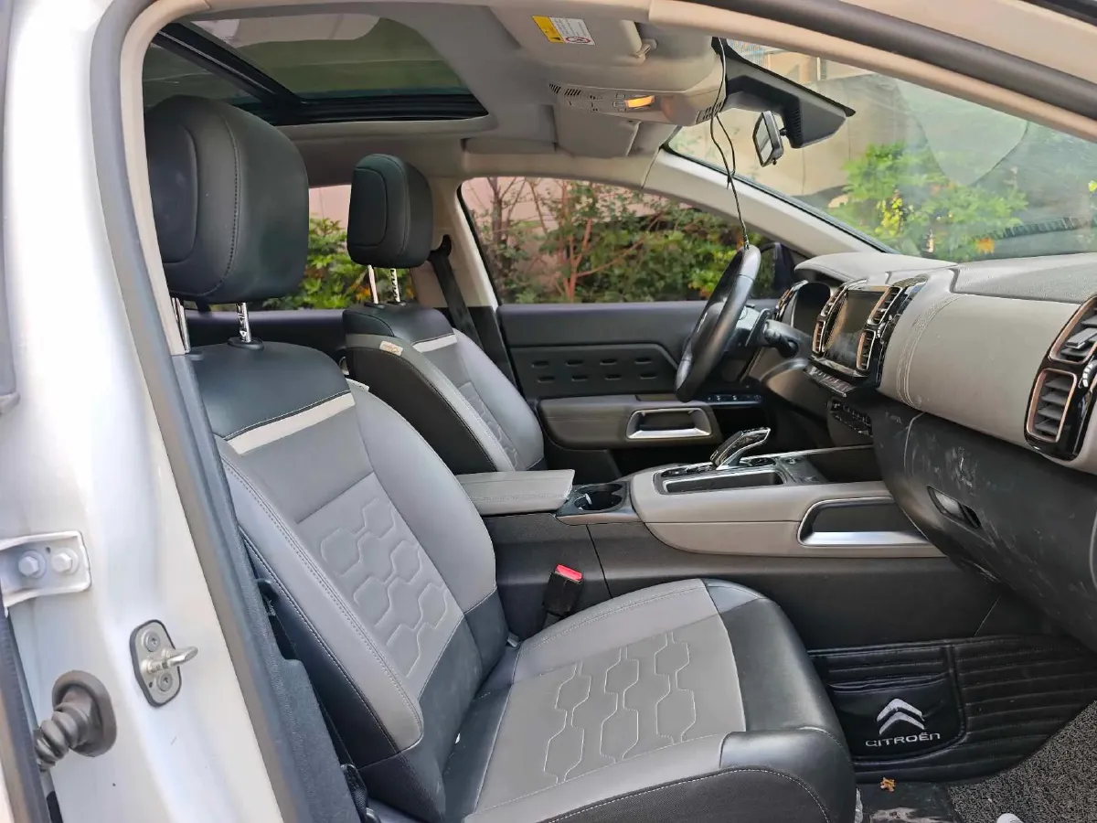 2020 Citroen C5 Aircross 1.6T 170HP L4 6AT,autocango,china used car exporter,china ev exporter,chinese used car exporter,chinese used ev exporter