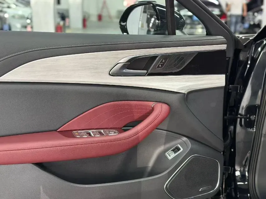 2025 HongQi H5 1.5T 169HP L4 7DCT,autocango,china used car exporter,china ev exporter,chinese used car exporter,chinese used ev exporter