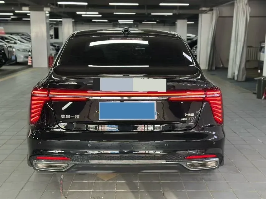 2025 HongQi H5 1.5T 169HP L4 7DCT,autocango,china used car exporter,china ev exporter,chinese used car exporter,chinese used ev exporter