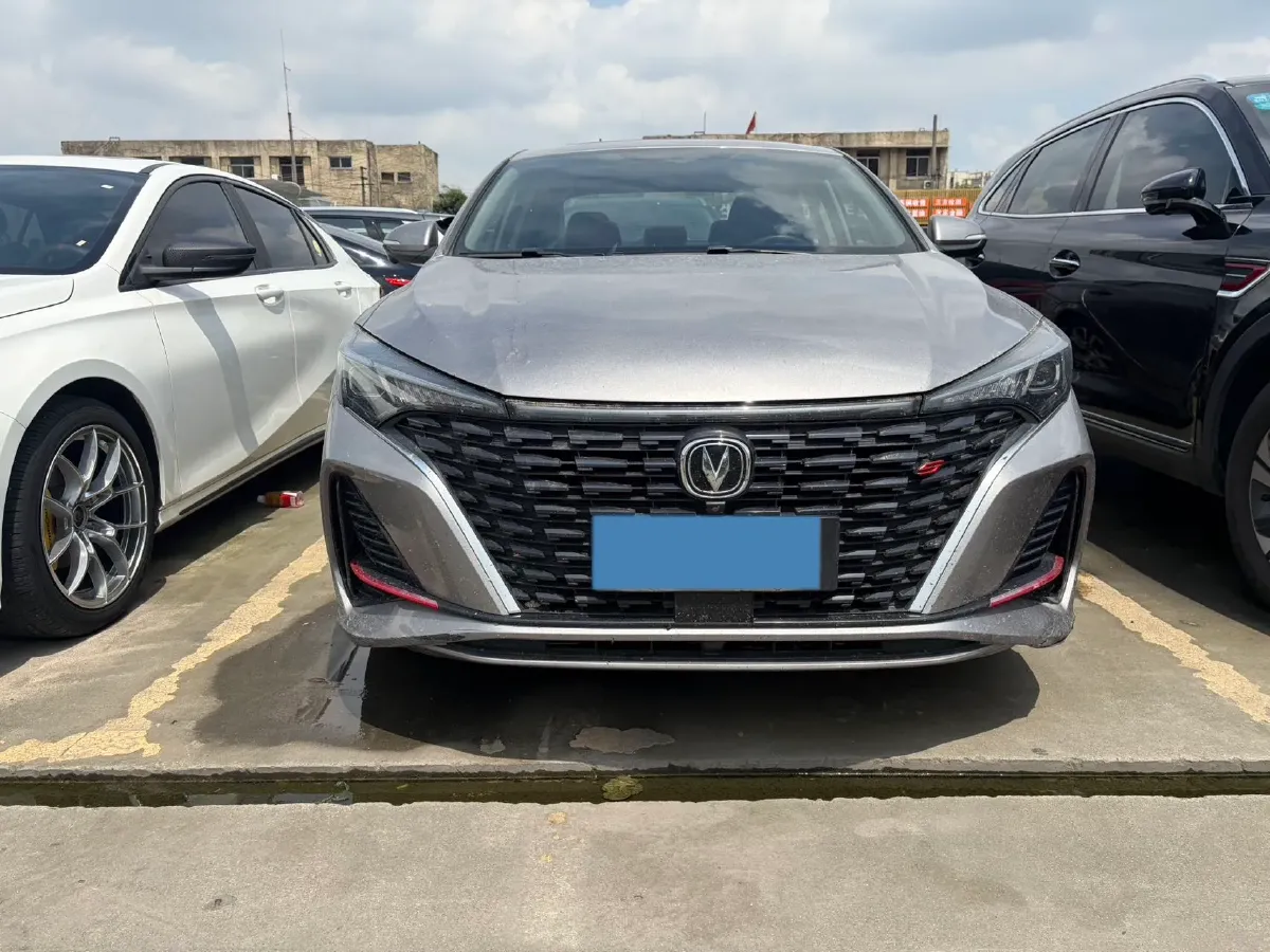 2022 ChangAn Eado 1.4T 160HP L4 7DCT,autocango,china used car exporter,china ev exporter,chinese used car exporter,chinese used ev exporter