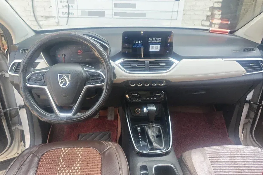 2019 BaoJun 530 1.5T 151HP L4 CVT,autocango,china used car exporter,china ev exporter,chinese used car exporter,chinese used ev exporter