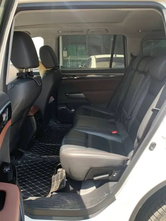 2017 GAC Trumpchi GS8 2.0T 201HP L4 6AT,autocango,china used car exporter,china ev exporter,chinese used car exporter,chinese used ev exporter