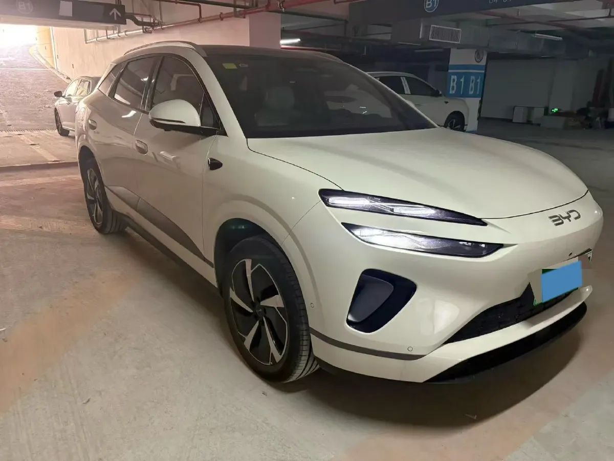 2025 LanDian E5 PLUS 1.5L 95HP L4 E-CVT PHEV,autocango,china used car exporter,china ev exporter,chinese used car exporter,chinese used ev exporter