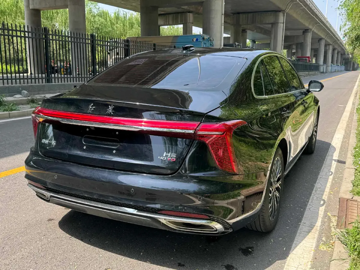 2024 HongQi H5 2.0T 224HP L4 8AT,autocango,china used car exporter,china ev exporter,chinese used car exporter,chinese used ev exporter