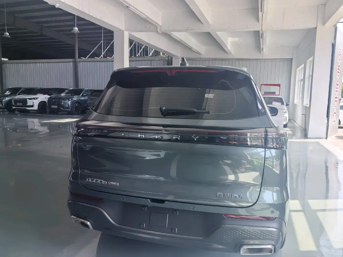 2025 Chery Tiggo 8 Plus 1.6T 197HP L4 7DCT,autocango,china used car exporter,china ev exporter,chinese used car exporter,chinese used ev exporter