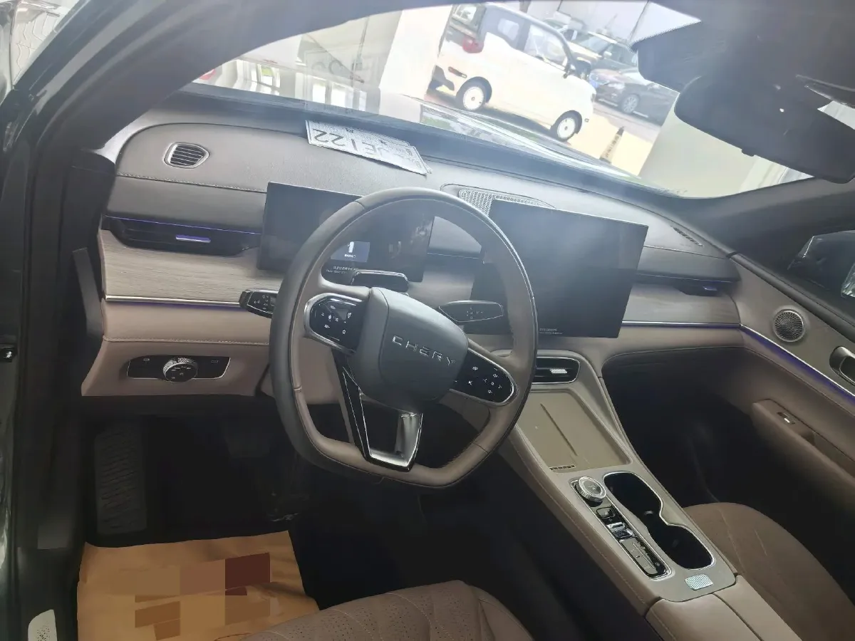 2025 Chery Tiggo 8 Plus 1.6T 197HP L4 7DCT,autocango,china used car exporter,china ev exporter,chinese used car exporter,chinese used ev exporter