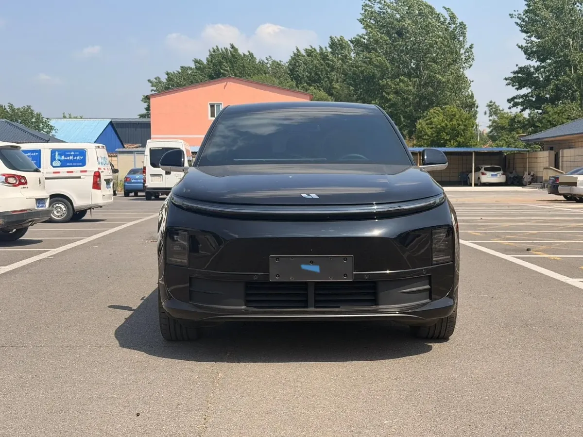 2024 Li L6 Range Extended 154HP L4 REEV 36.8KWH,autocango,china used car exporter,china ev exporter,chinese used car exporter,chinese used ev exporter