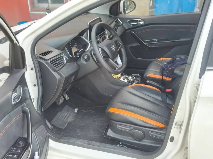 2017 Karry K50 1.5L 109HP L4 5MT,autocango,china used car exporter,china ev exporter,chinese used car exporter,chinese used ev exporter