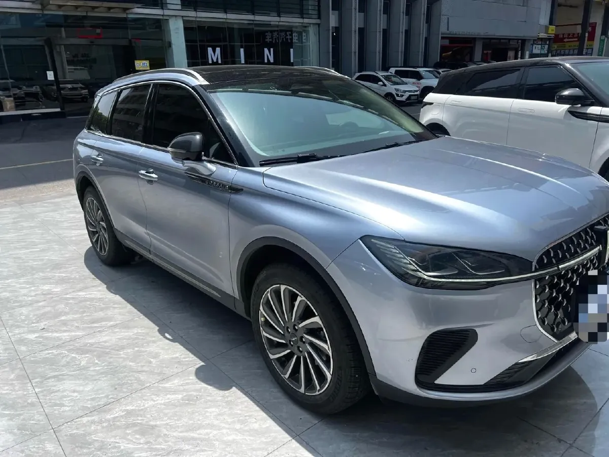 2023 Lincoln Corsair 2.0T 261HP L4 8AT,autocango,china used car exporter,china ev exporter,chinese used car exporter,chinese used ev exporter