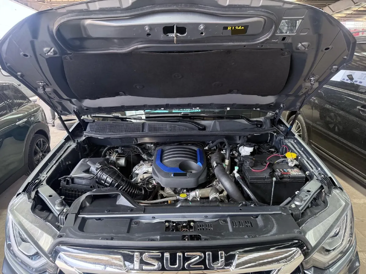 2021 Isuzu D-MAX 1.9T 163HP L4 6AT,autocango,china used car exporter,china ev exporter,chinese used car exporter,chinese used ev exporter