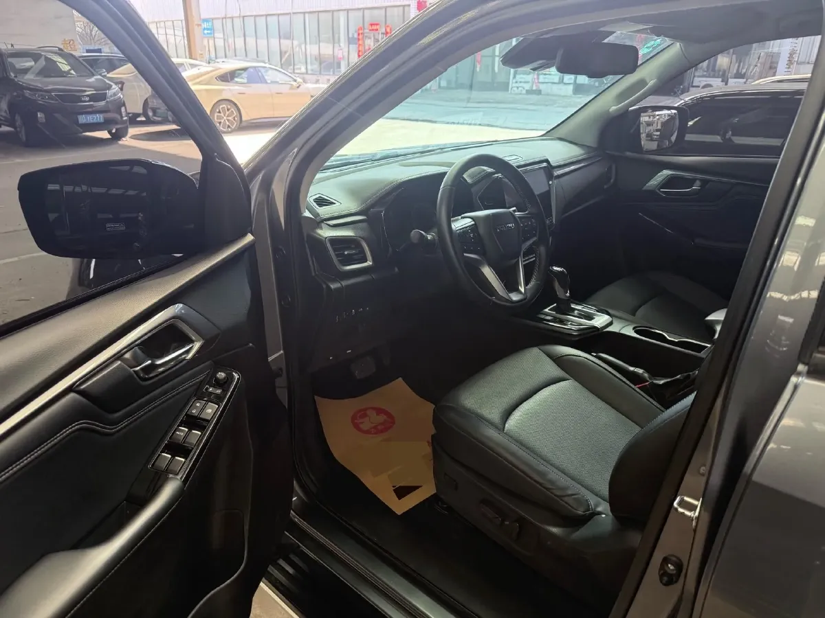 2021 Isuzu D-MAX 1.9T 163HP L4 6AT,autocango,china used car exporter,china ev exporter,chinese used car exporter,chinese used ev exporter