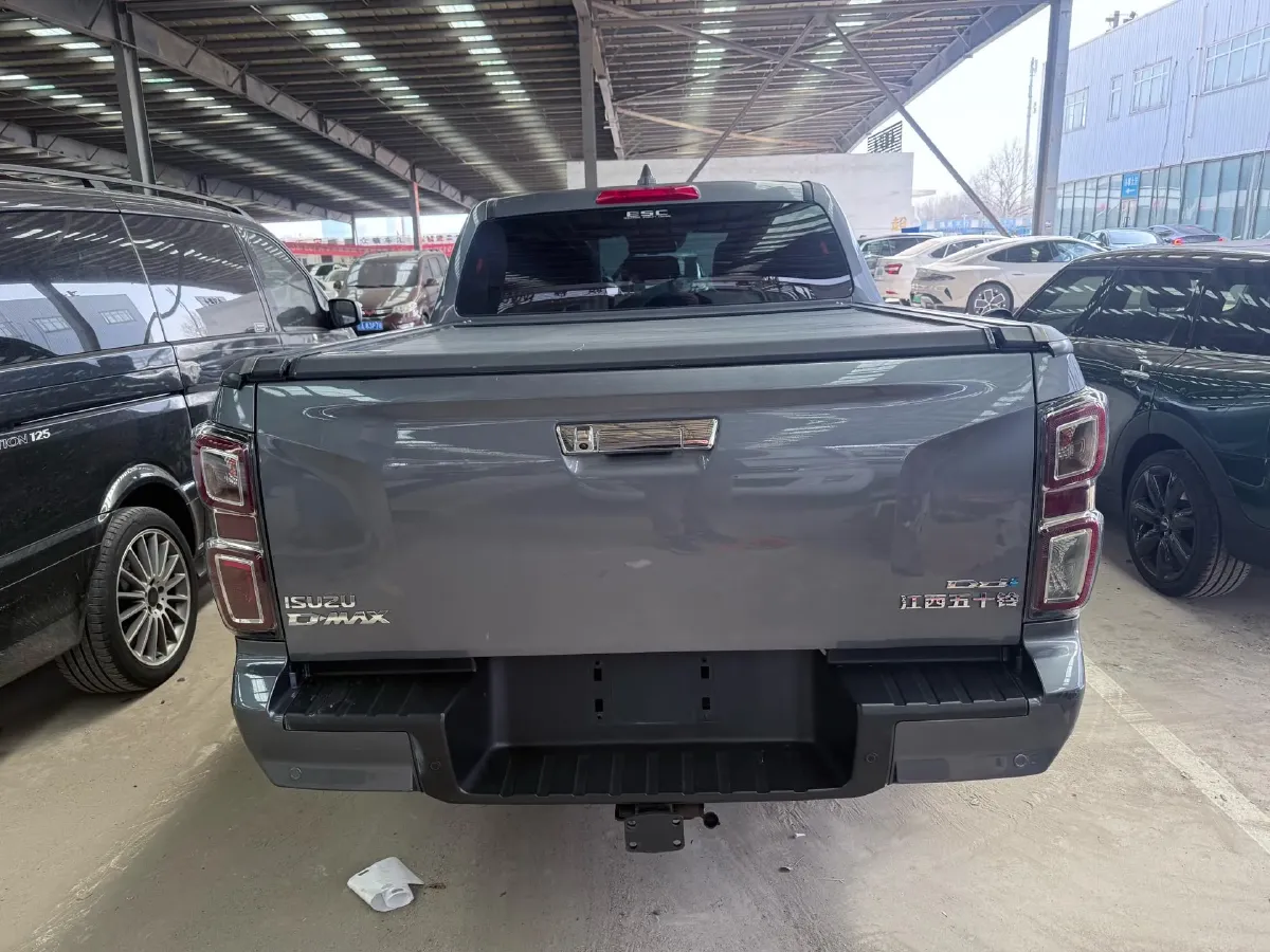 2021 Isuzu D-MAX 1.9T 163HP L4 6AT,autocango,china used car exporter,china ev exporter,chinese used car exporter,chinese used ev exporter