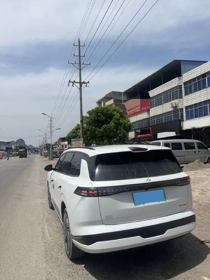 2025 DongFeng eπ eπ008 BEV 82.28KWH,autocango,china used car exporter,china ev exporter,chinese used car exporter,chinese used ev exporter