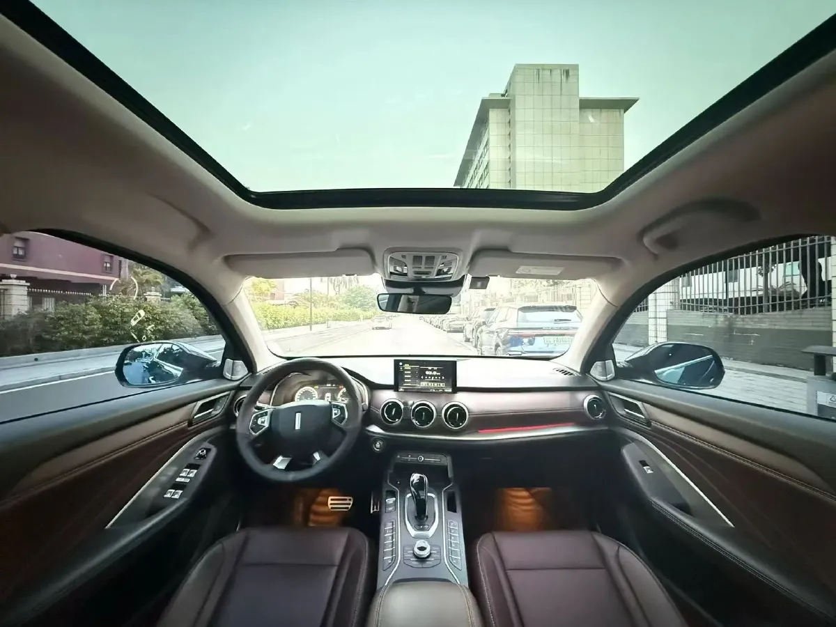 2017 WEY VV5 2.0T 197HP L4 7DCT,autocango,china used car exporter,china ev exporter,chinese used car exporter,chinese used ev exporter