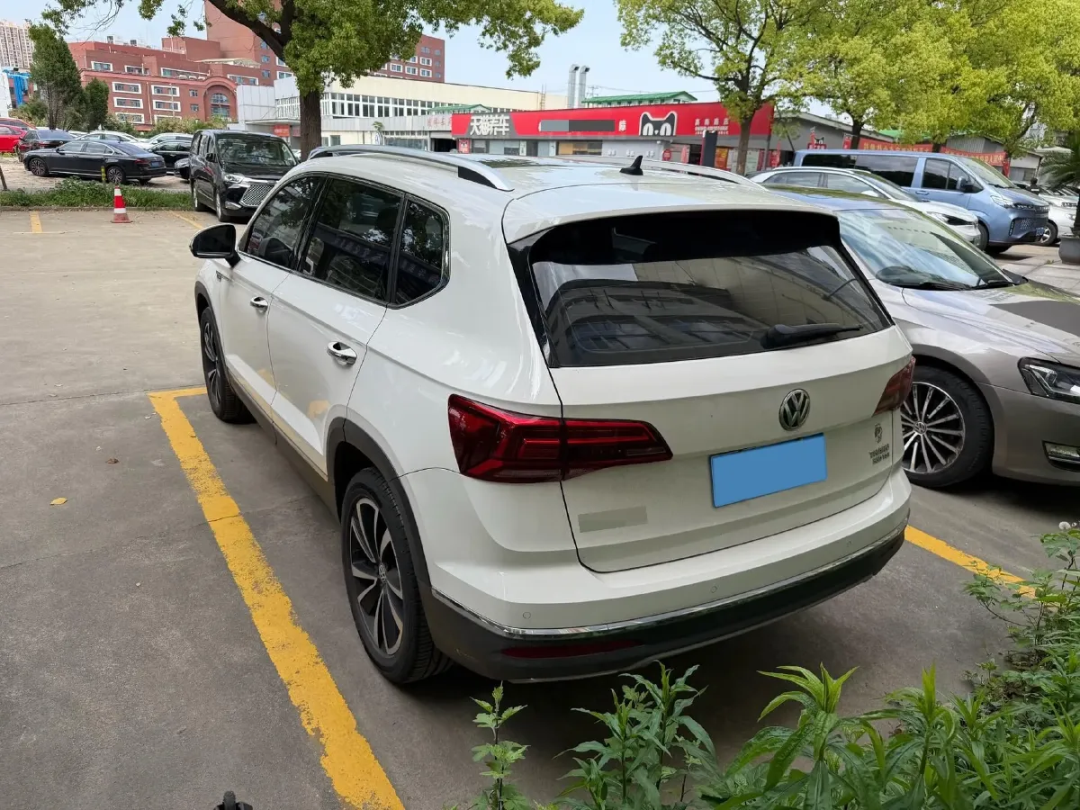 2020 Volkswagen Tharu 2.0T 186HP L4 7DCT,autocango,china used car exporter,china ev exporter,chinese used car exporter,chinese used ev exporter