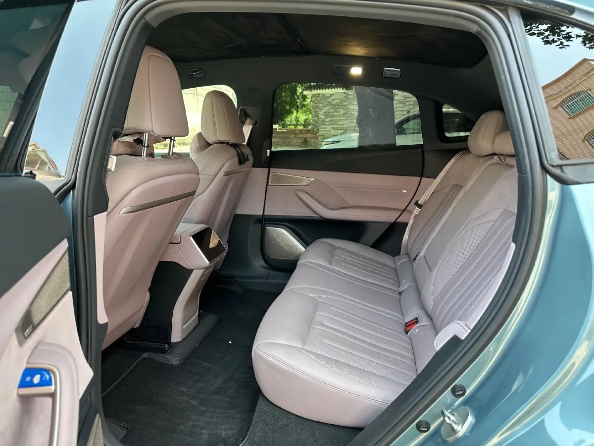 2024 ONVO L60 BEV 60KWH,autocango,china used car exporter,china ev exporter,chinese used car exporter,chinese used ev exporter