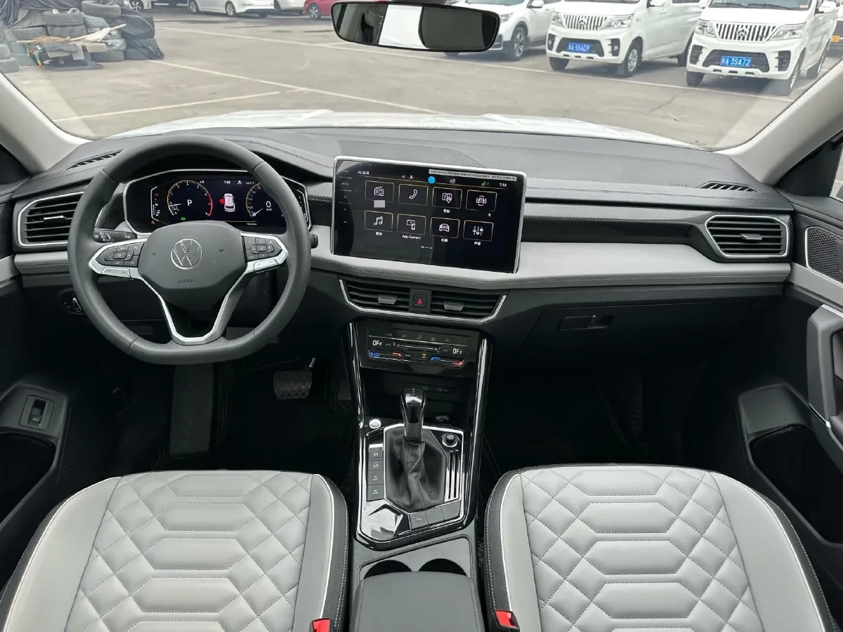 2024 Volkswagen Tayron 1.5T 160HP L4 7DCT,autocango,china used car exporter,china ev exporter,chinese used car exporter,chinese used ev exporter