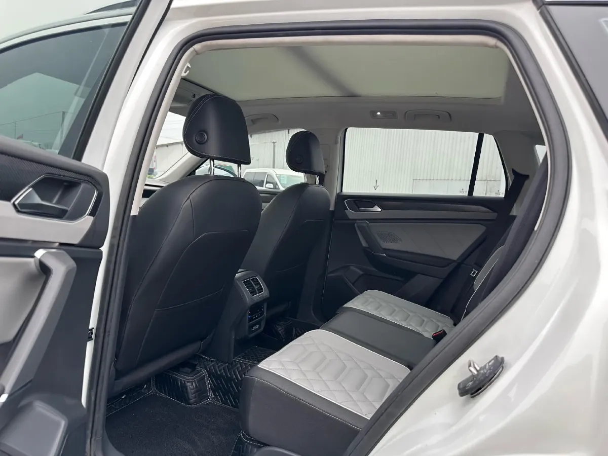 2024 Volkswagen Tayron 1.5T 160HP L4 7DCT,autocango,china used car exporter,china ev exporter,chinese used car exporter,chinese used ev exporter