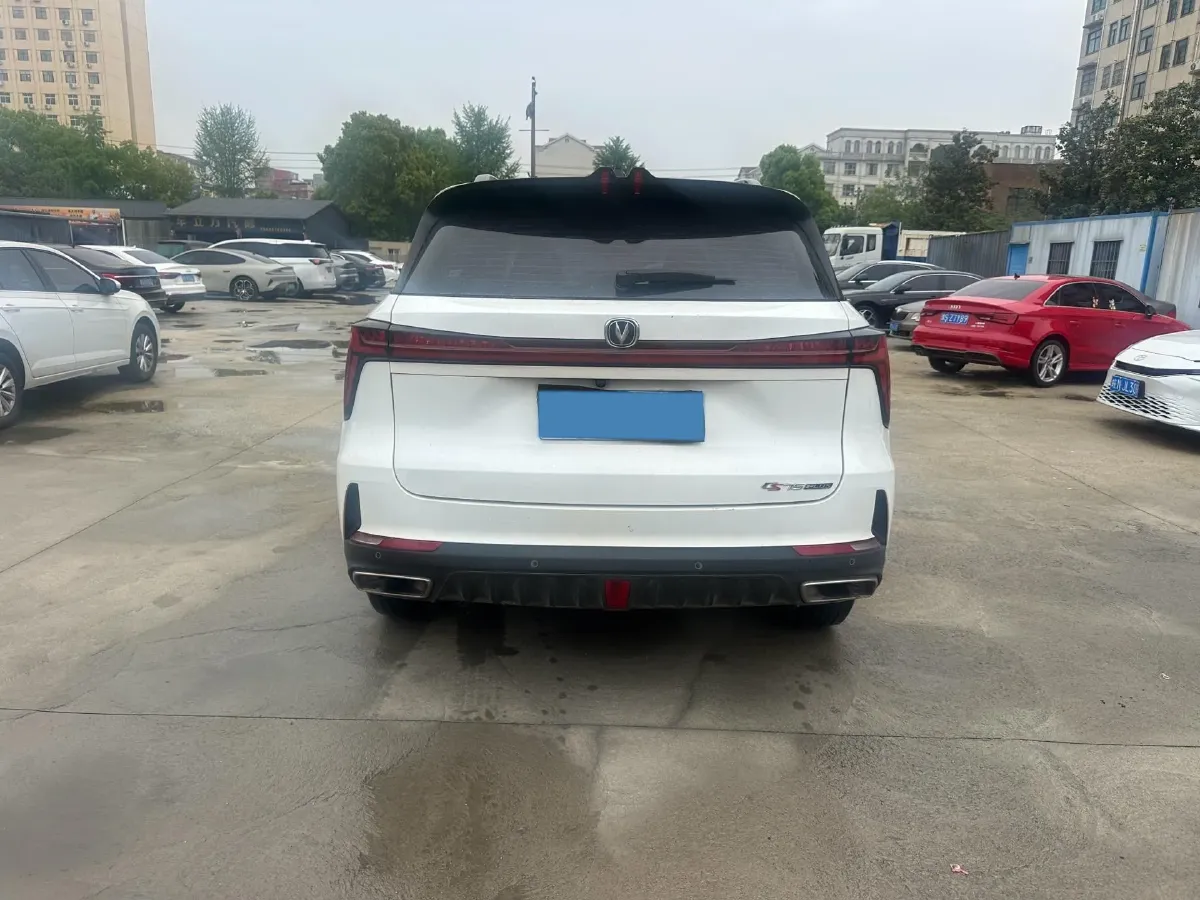2022 ChangAn CS75 Plus 1.5T 188HP L4 8AT,autocango,china used car exporter,china ev exporter,chinese used car exporter,chinese used ev exporter