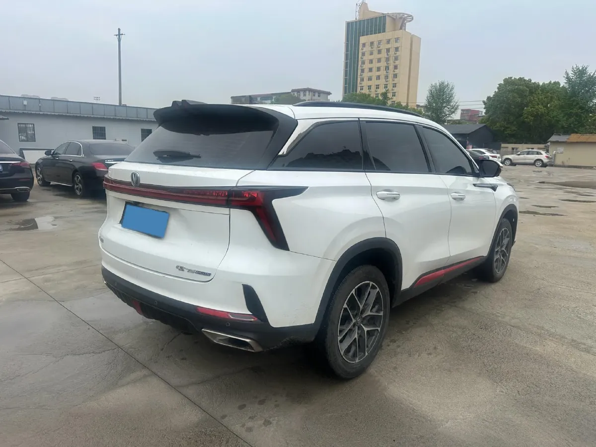 2022 ChangAn CS75 Plus 1.5T 188HP L4 8AT,autocango,china used car exporter,china ev exporter,chinese used car exporter,chinese used ev exporter