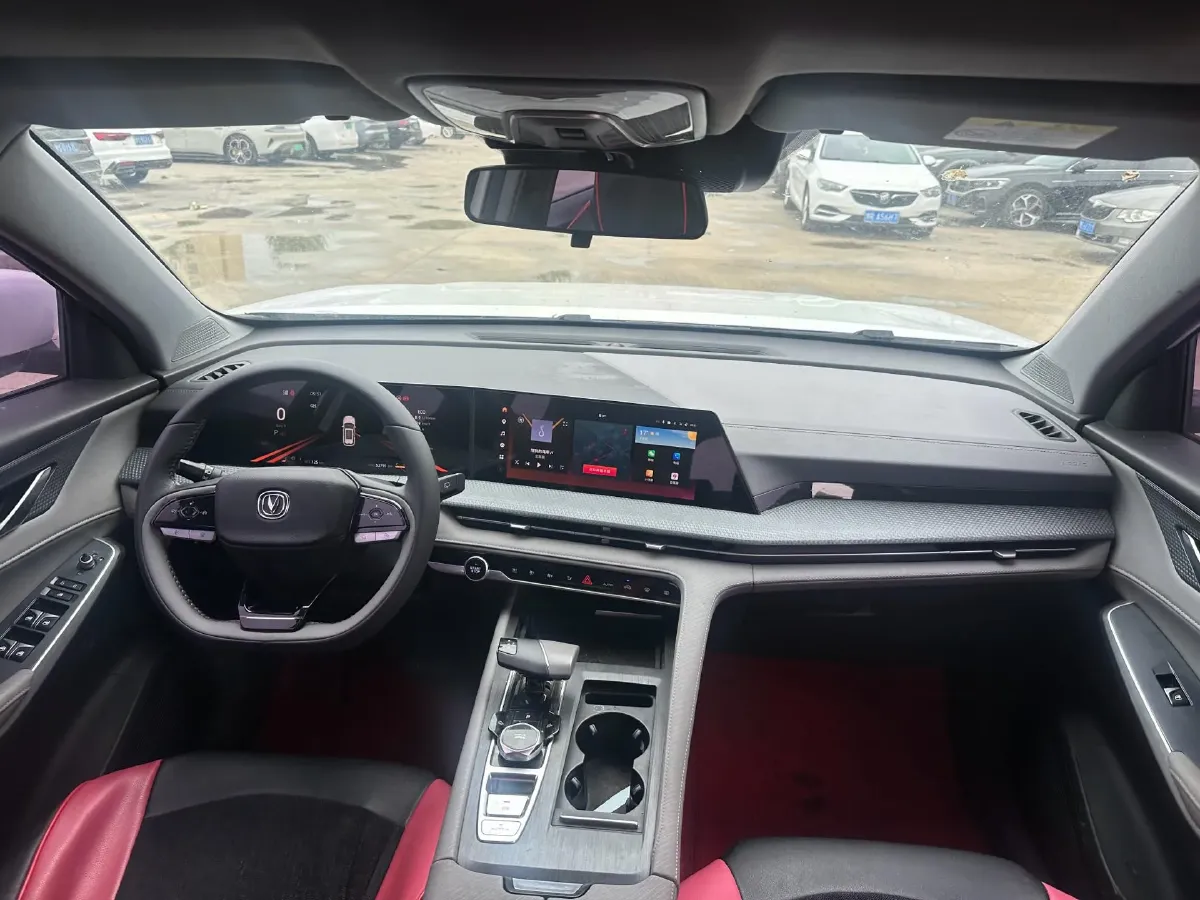 2022 ChangAn CS75 Plus 1.5T 188HP L4 8AT,autocango,china used car exporter,china ev exporter,chinese used car exporter,chinese used ev exporter