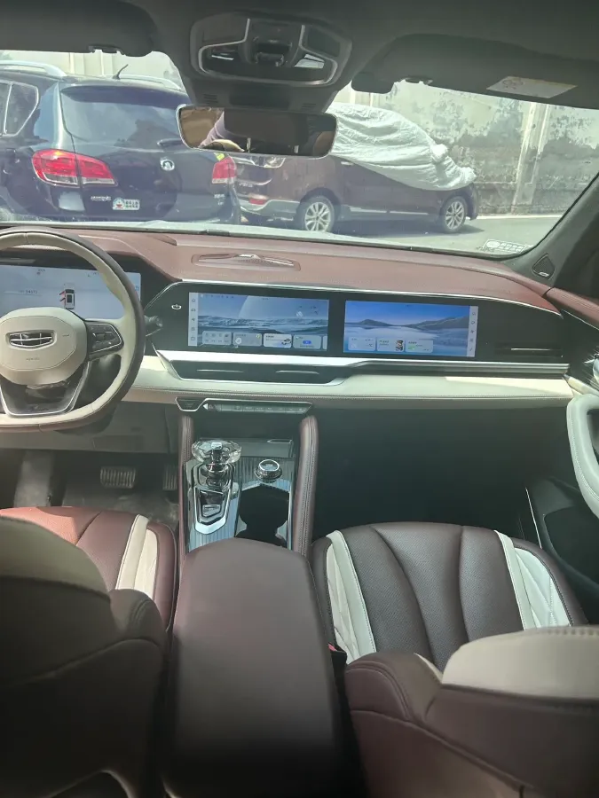 2021 Geely Monjaro 2.0T 218HP L4 7DCT,autocango,china used car exporter,china ev exporter,chinese used car exporter,chinese used ev exporter