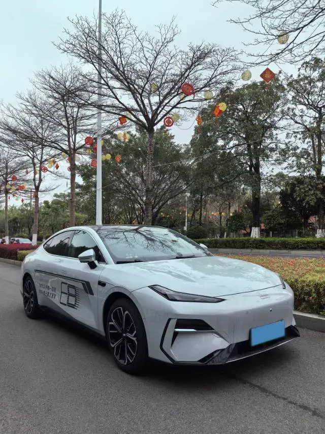 2025 Geely Galaxy E8 BEV 76KWH,autocango,china used car exporter,china ev exporter,chinese used car exporter,chinese used ev exporter