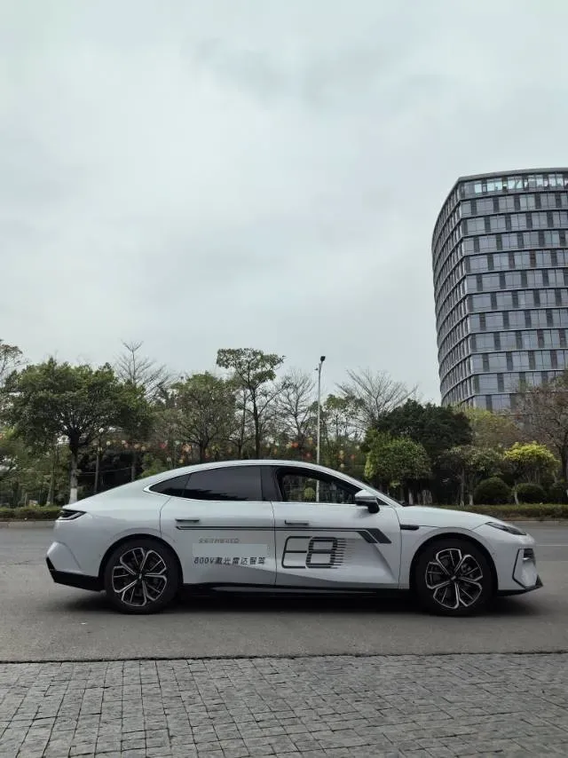 2025 Geely Galaxy E8 BEV 76KWH,autocango,china used car exporter,china ev exporter,chinese used car exporter,chinese used ev exporter