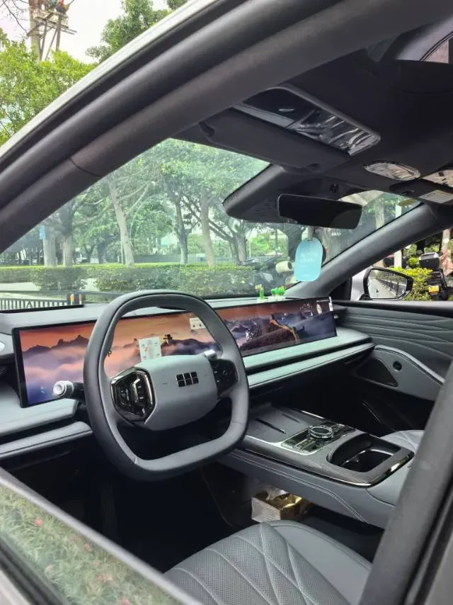 2025 Geely Galaxy E8 BEV 76KWH,autocango,china used car exporter,china ev exporter,chinese used car exporter,chinese used ev exporter