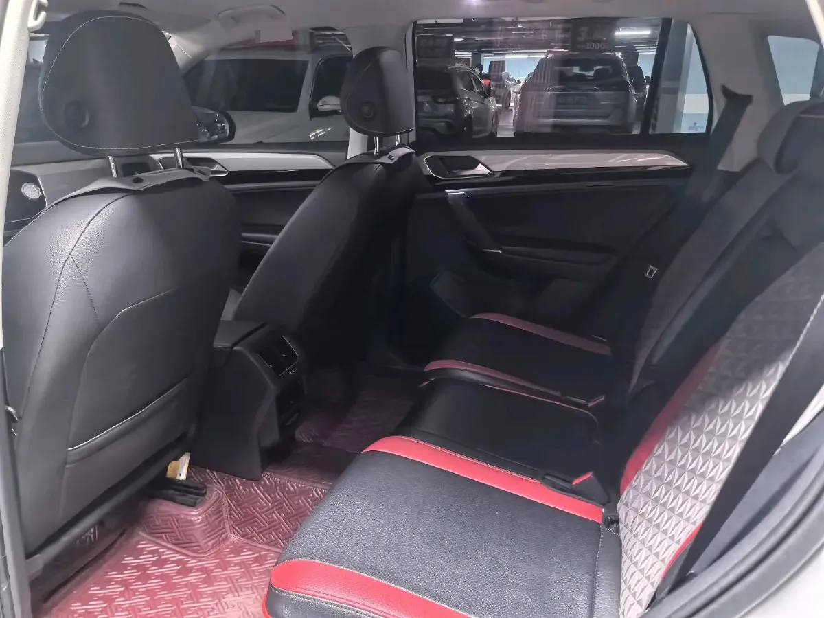 2020 Volkswagen Tayron 2.0T 186HP L4 7DCT,autocango,china used car exporter,china ev exporter,chinese used car exporter,chinese used ev exporter