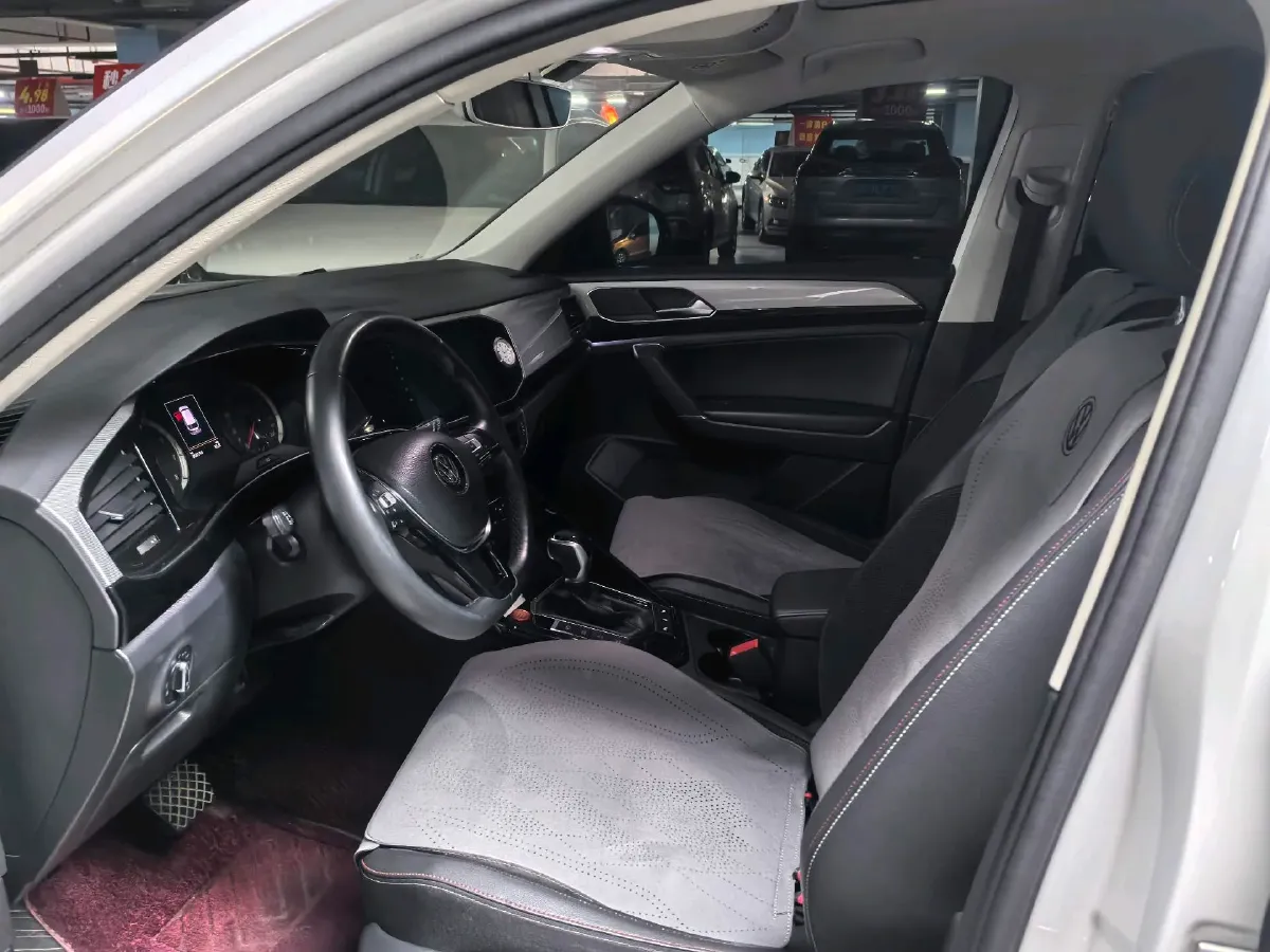 2020 Volkswagen Tayron 2.0T 186HP L4 7DCT,autocango,china used car exporter,china ev exporter,chinese used car exporter,chinese used ev exporter