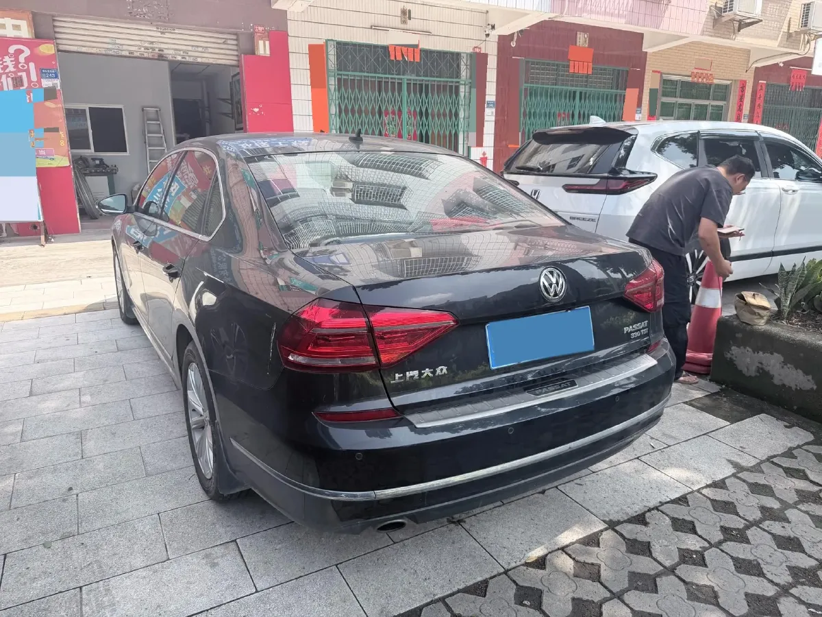 2017 Volkswagen Passat 1.8T 180HP L4 7DCT,autocango,china used car exporter,china ev exporter,chinese used car exporter,chinese used ev exporter