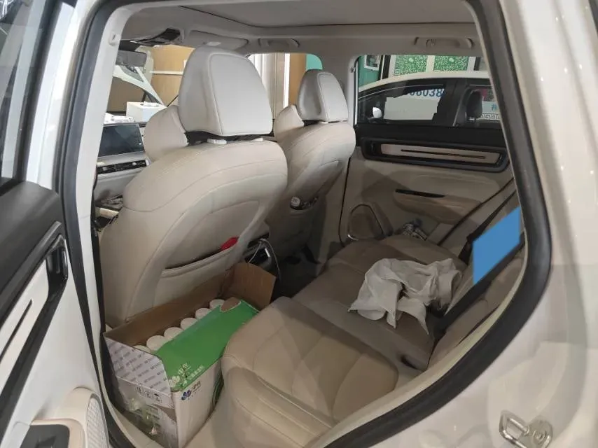 2023 Geely ICON 1.5T 181HP L4 7DCT,autocango,china used car exporter,china ev exporter,chinese used car exporter,chinese used ev exporter