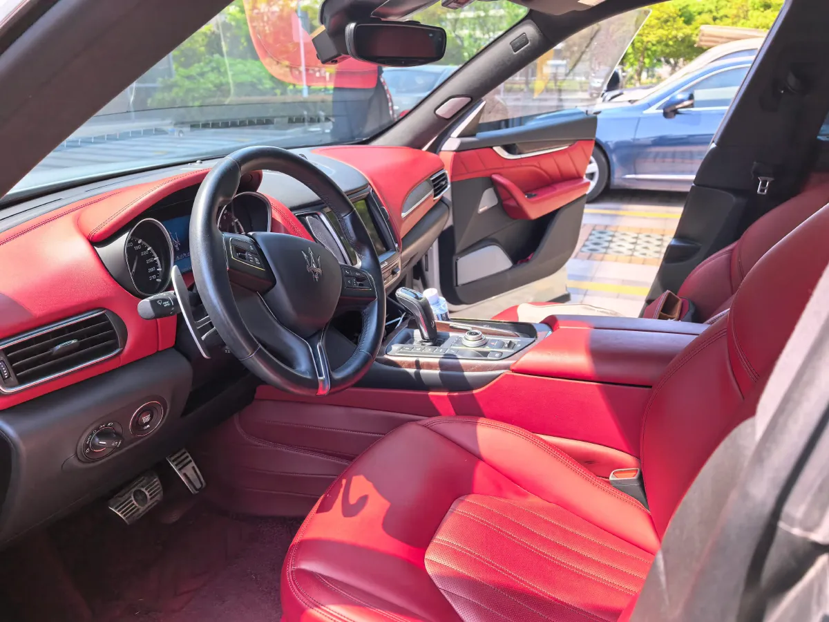 2020 Maserati Levante 3.0T 350HP V6 8AT,autocango,china used car exporter,china ev exporter,chinese used car exporter,chinese used ev exporter