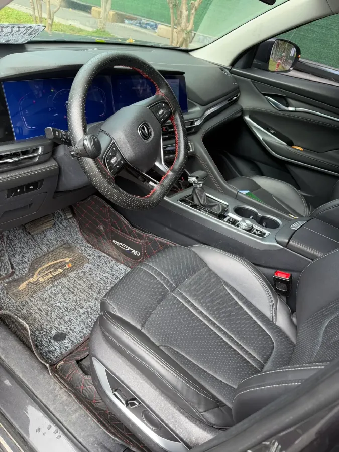 2022 ChangAn CS75 Plus 1.5T 178HP L4 6AT,autocango,china used car exporter,china ev exporter,chinese used car exporter,chinese used ev exporter