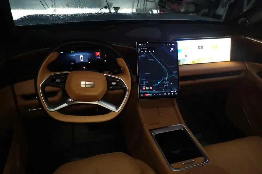 2025 Geely Galaxy L7 1.5T 163HP L4 3DHT PHEV 18.7KWH,autocango,china used car exporter,china ev exporter,chinese used car exporter,chinese used ev exporter